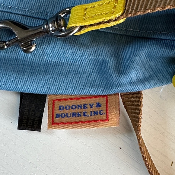 LIKE NEW Dooney & Bourke Citrus Delight Crossbody / Shoulder Bag with strap - Picture 11 of 13